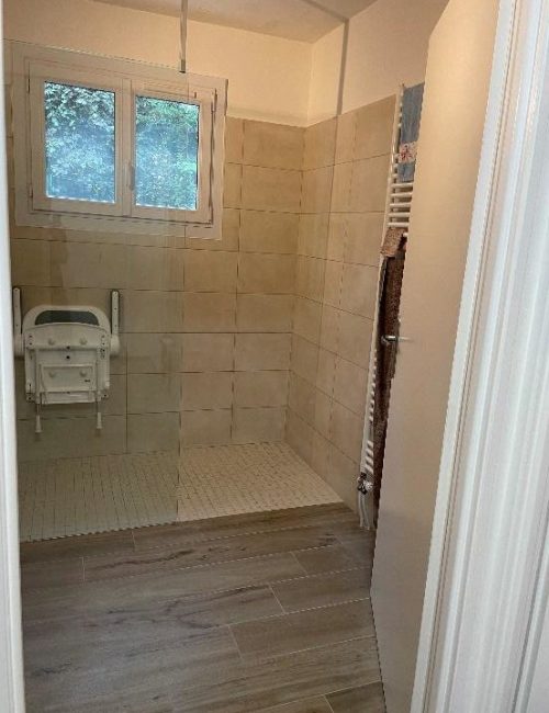 Salle de bain (PMR) Chevigny st sauveur - 2